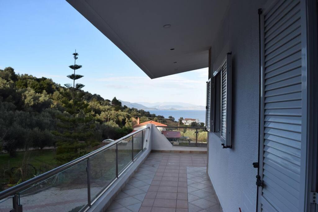 Ολόκληρος Όροφος Αγροτική Οικία Neos Pirgos Exterior foto